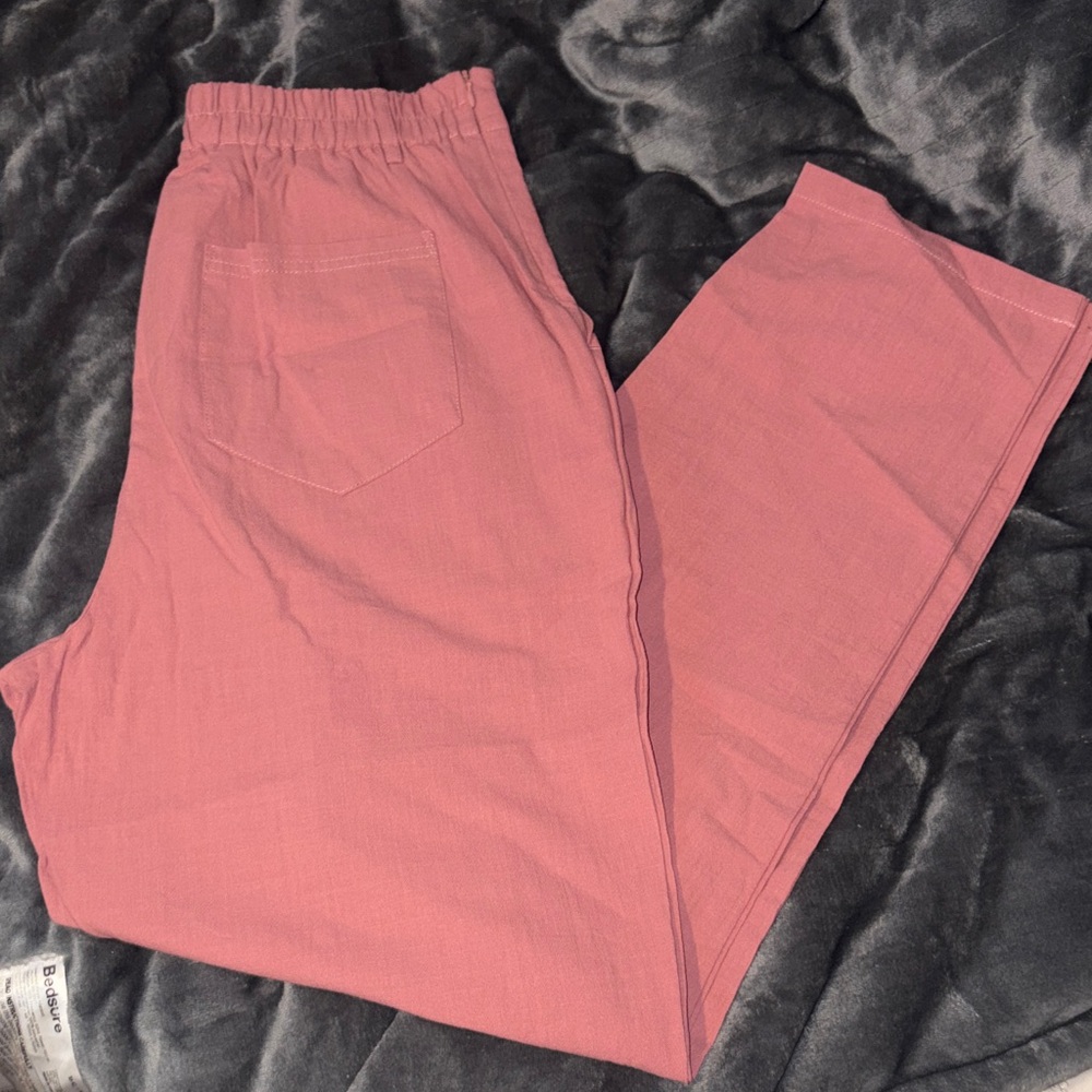 HALARA Pink Capris
